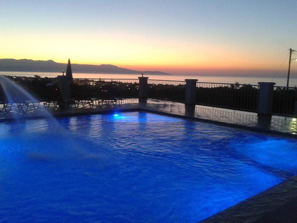 Вилла Cretan Blu Platanias Платаньяс Экстерьер фото